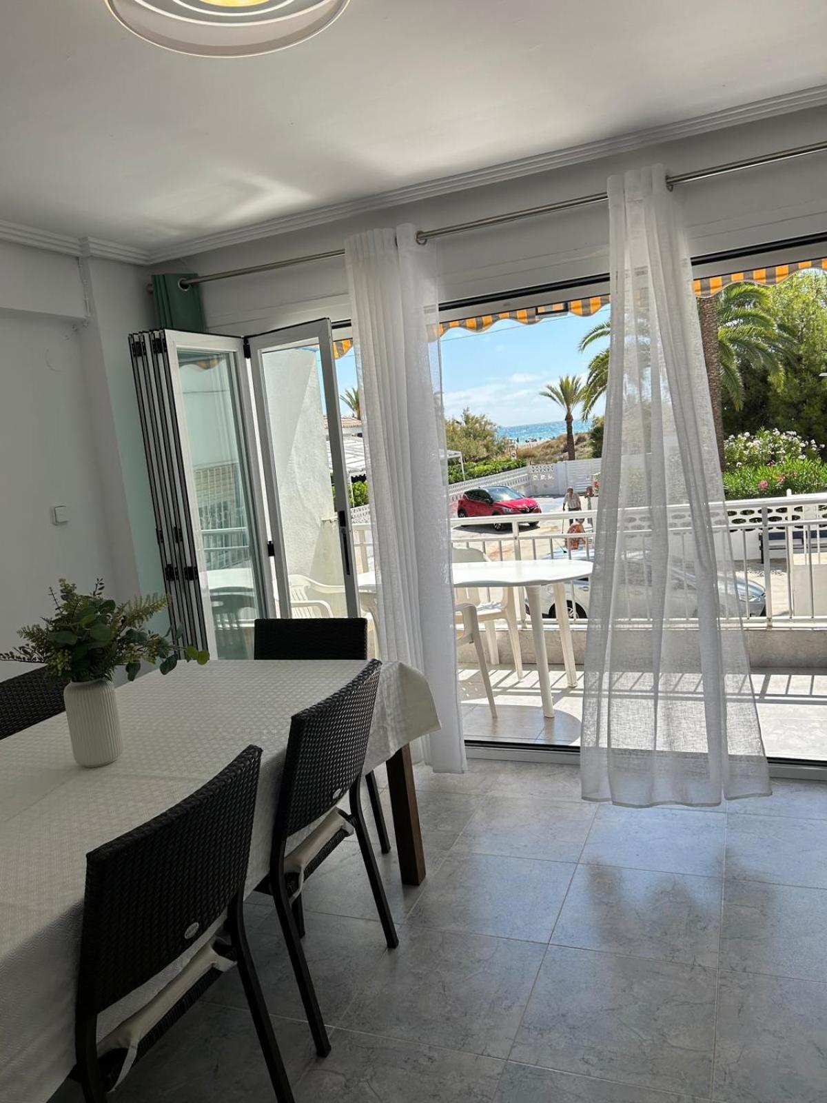 Sea View Apartment, First Line On The Beach, Remote Work カネット・デ・ベレンゲル エクステリア 写真